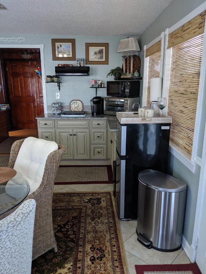 Come Friday Cottages Bacliff Exterior photo
