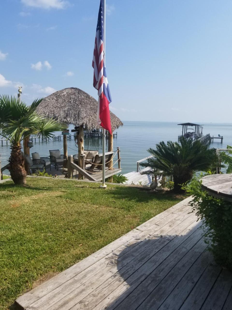 Come Friday Cottages Bacliff Exterior photo