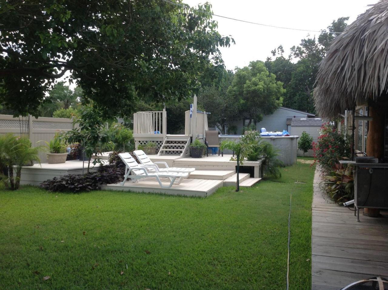 Come Friday Cottages Bacliff Exterior photo