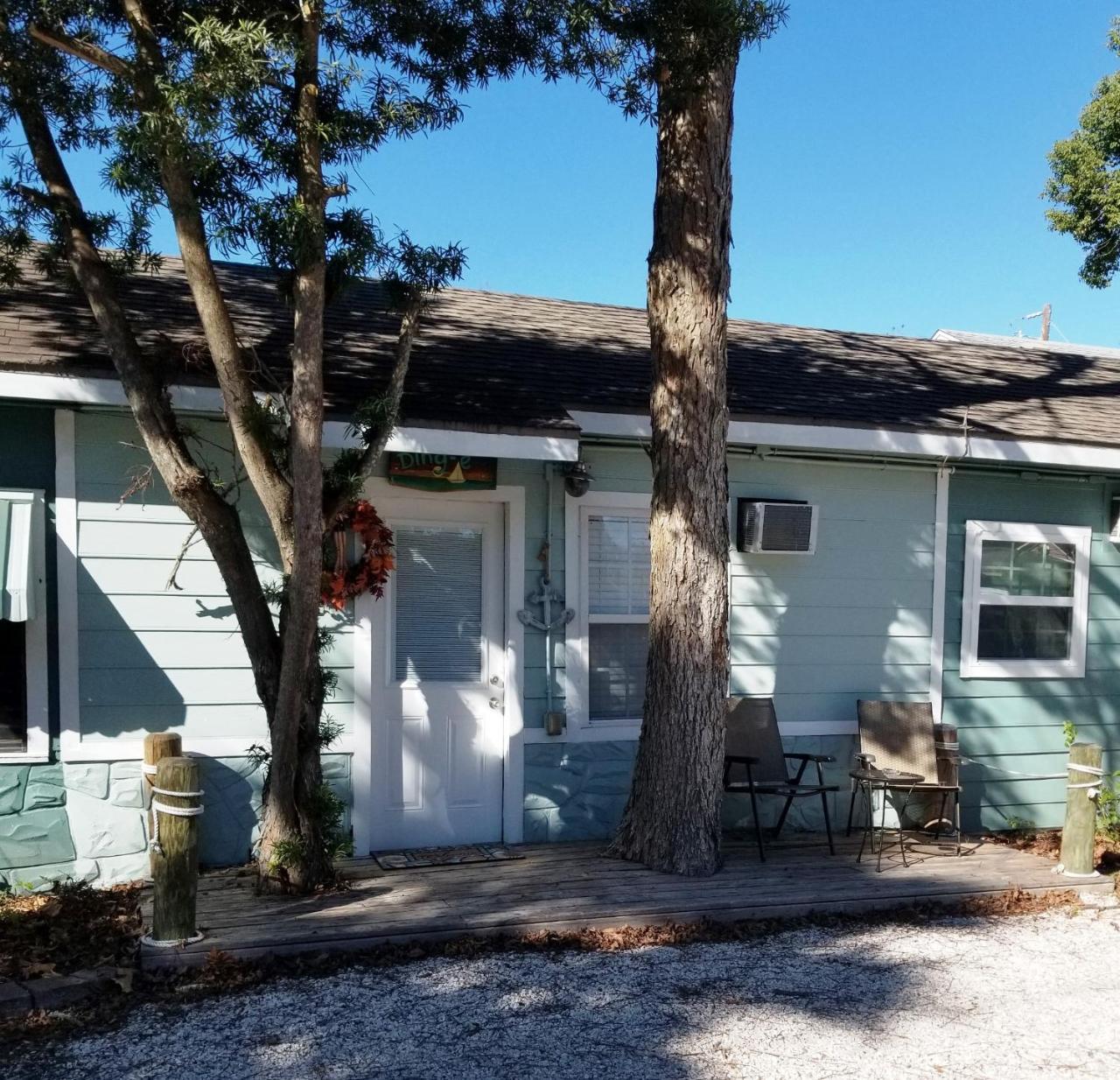 Come Friday Cottages Bacliff Exterior photo